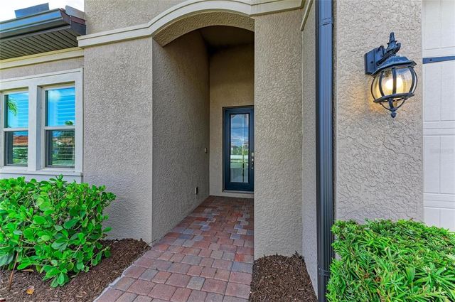 513 MARAVIYA BOULEVARD, Nokomis, FL 34275