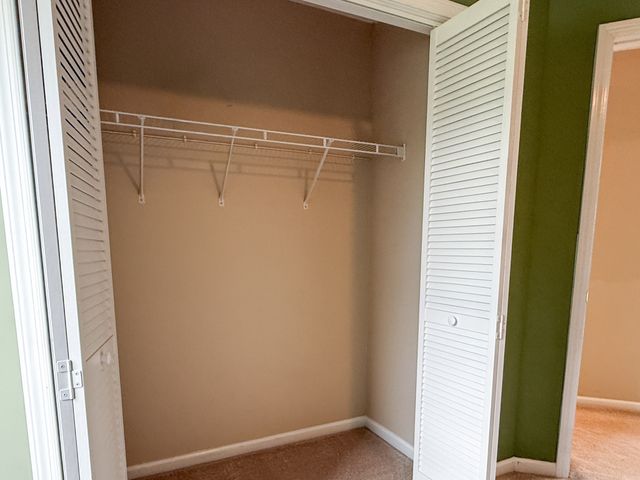 1004 Fall Pkwy, Murfreesboro, TN 37129