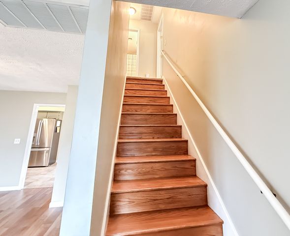 1004 Fall Pkwy, Murfreesboro, TN 37129