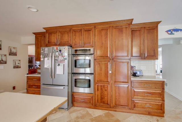 26 Brandywine Road, South Barrington, IL 60010