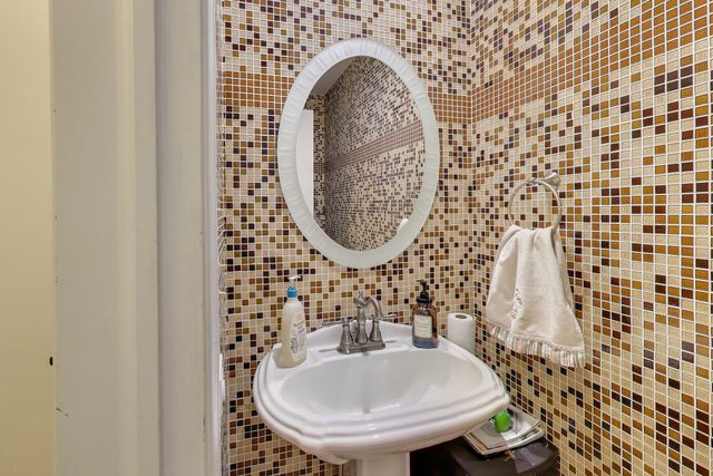 26 Brandywine Road, South Barrington, IL 60010