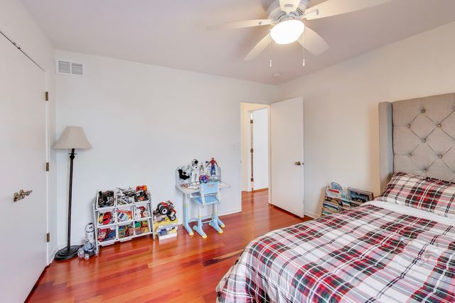 26 Brandywine Road, South Barrington, IL 60010