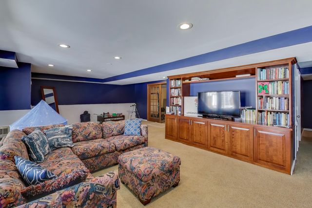 26 Brandywine Road, South Barrington, IL 60010