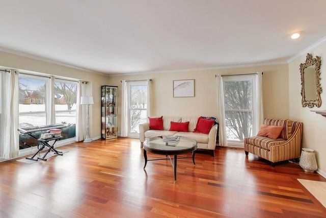 26 Brandywine Road, South Barrington, IL 60010