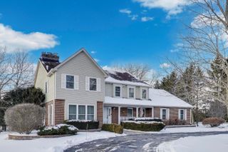 26 Brandywine Road, South Barrington, IL 60010