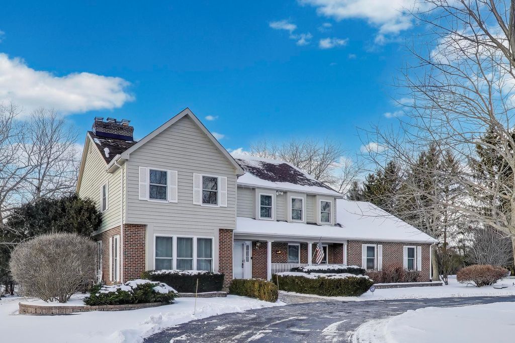 26 Brandywine Road, South Barrington, IL 60010