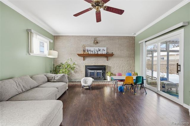 25913 Culver Street, Saint Clair Shores, MI 48081