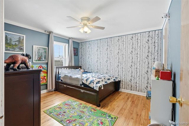 25913 Culver Street, Saint Clair Shores, MI 48081