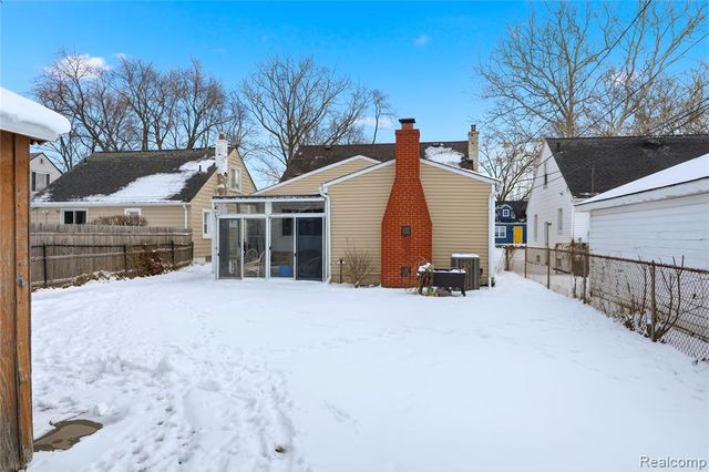 25913 Culver Street, Saint Clair Shores, MI 48081