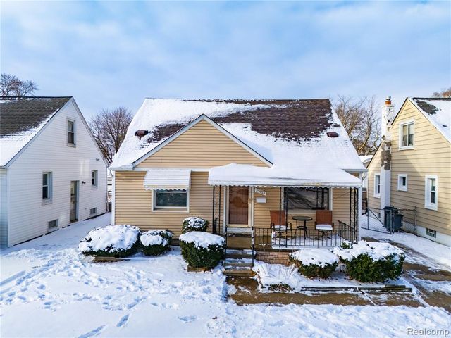 25913 Culver Street, Saint Clair Shores, MI 48081