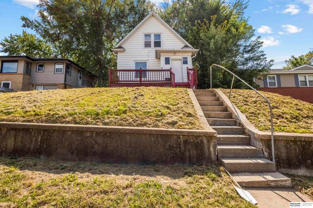 4215 Camden Avenue, Omaha, NE 68111