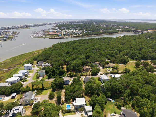 1021 Saltspray Lane, Wilmington, NC 28409