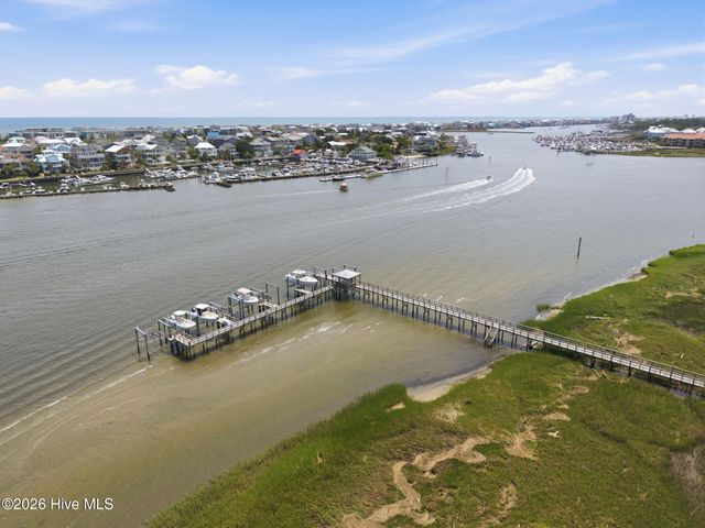 1021 Saltspray Lane, Wilmington, NC 28409