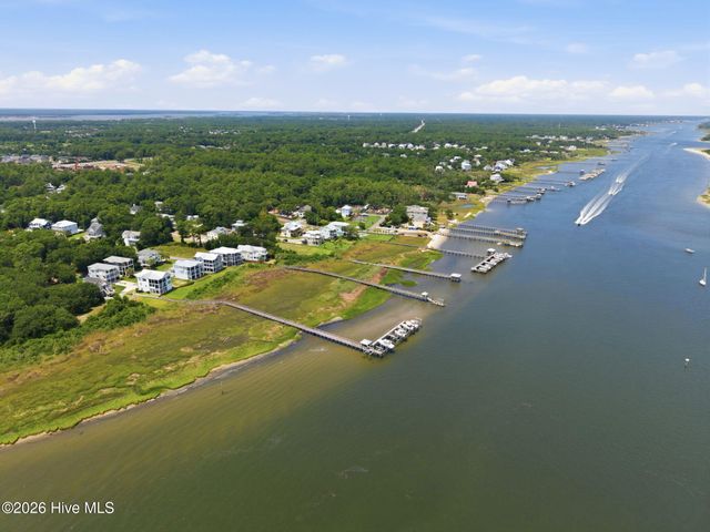 1021 Saltspray Lane, Wilmington, NC 28409