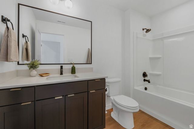 493 E ALICE WAY, Layton, UT 84041