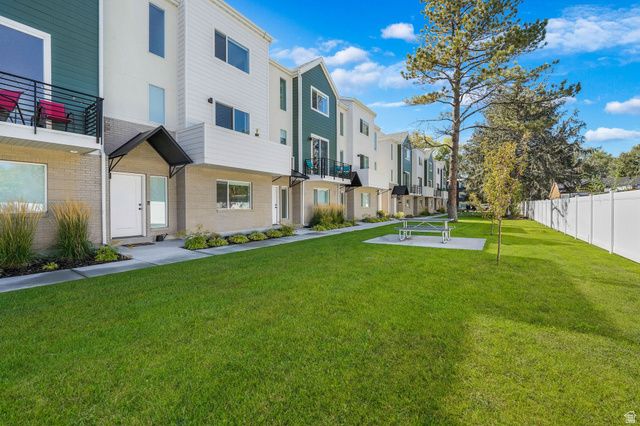 493 E ALICE WAY, Layton, UT 84041