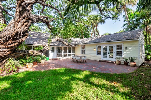 1161 N OCEAN Way, Palm Beach, FL 33480