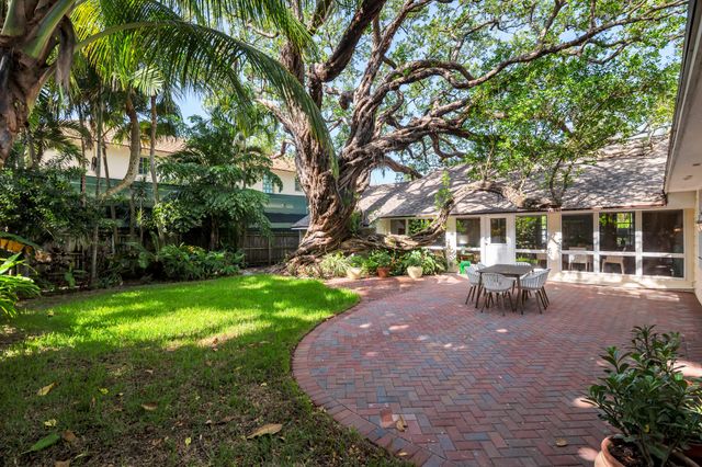 1161 N OCEAN Way, Palm Beach, FL 33480