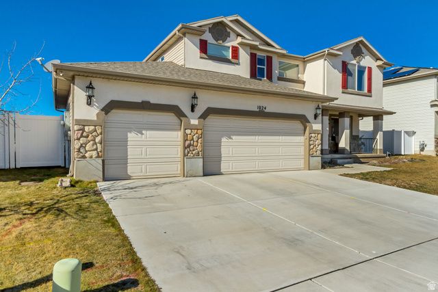 1024 W MANCHESTER DR, North Salt Lake, UT 84054
