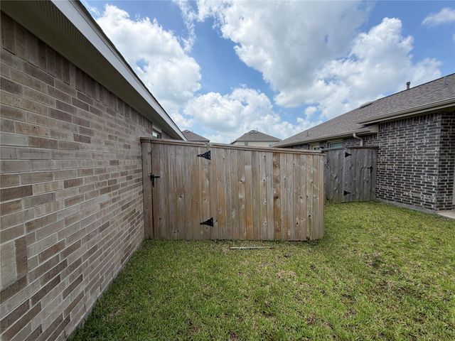 14514 Woodcott Warren Way, Rosharon, TX 77583