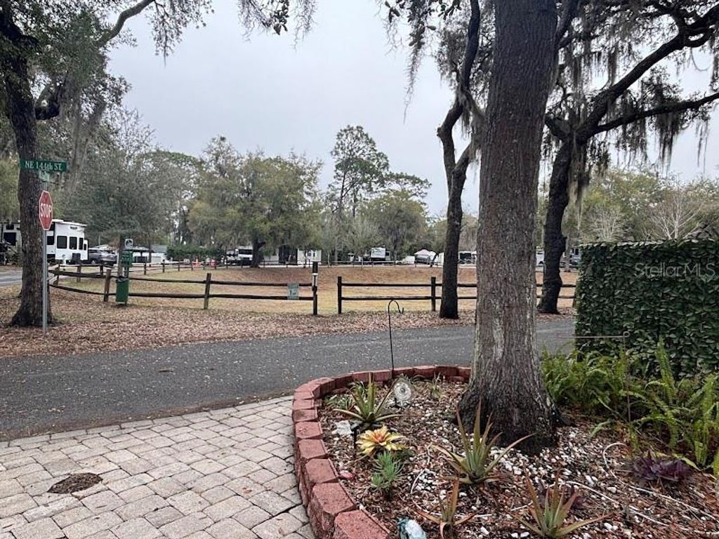 Image 7 of property listing at 14432 252ND COURT ROAD NE 140, Fort Mc Coy, FL 32134