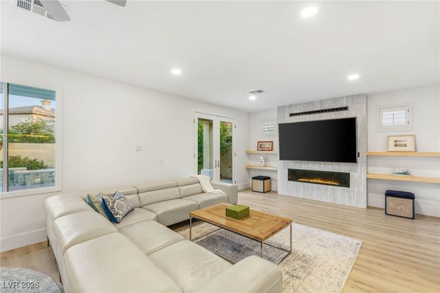 712 Proud Eagle Lane, Las Vegas, NV 89144