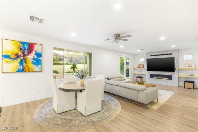 712 Proud Eagle Lane, Las Vegas, NV 89144