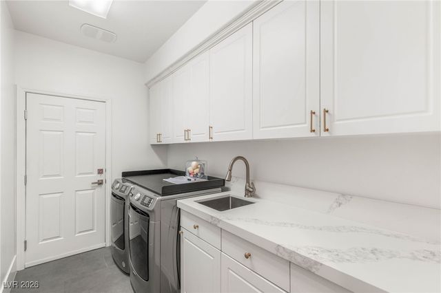 712 Proud Eagle Lane, Las Vegas, NV 89144