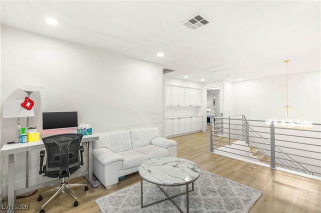 712 Proud Eagle Lane, Las Vegas, NV 89144