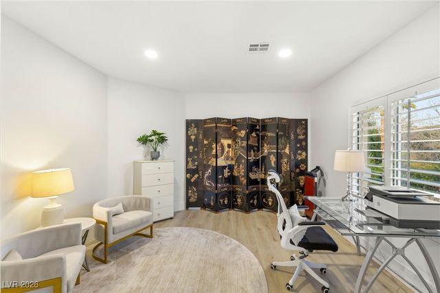 712 Proud Eagle Lane, Las Vegas, NV 89144