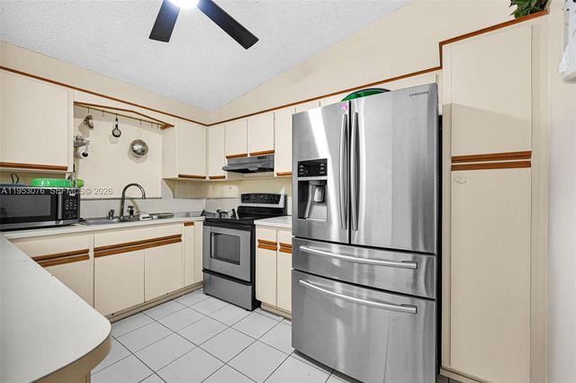 14837 SW 60th St, Miami, FL 33193