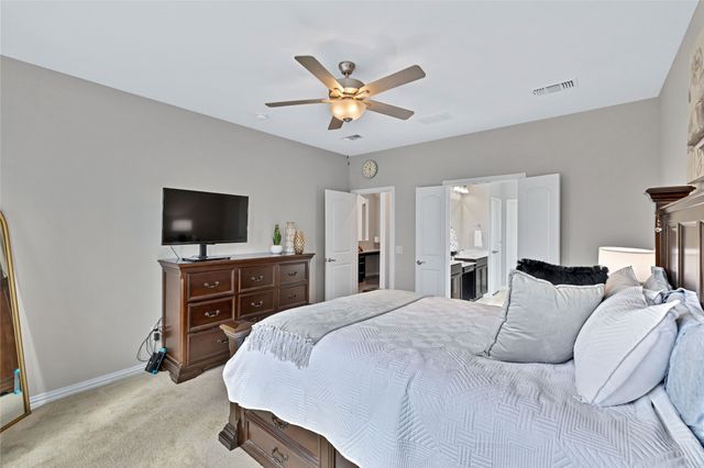 813 Sweeping Butte Drive, Fort Worth, TX 76052