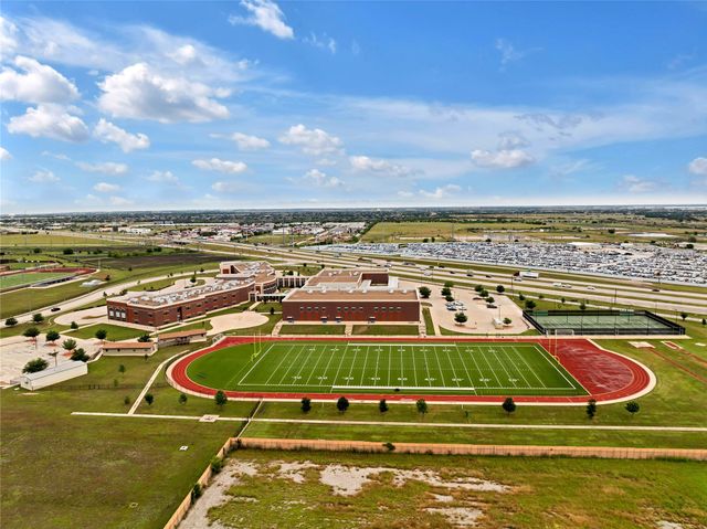 813 Sweeping Butte Drive, Fort Worth, TX 76052