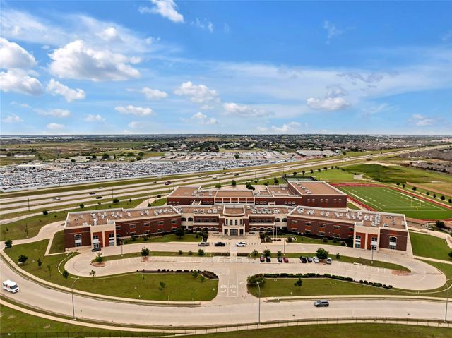 813 Sweeping Butte Drive, Fort Worth, TX 76052