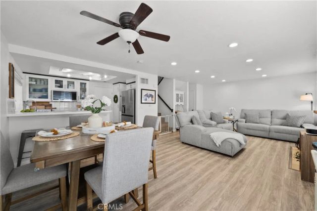 22637 Copper Hill 90, Saugus, CA 91350