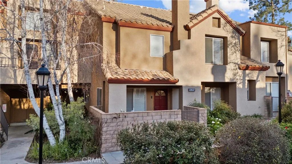 22637 Copper Hill 90, Saugus, CA 91350