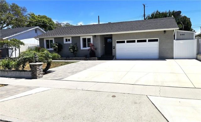 1124 W Woodcrest Avenue, Fullerton, CA 92833