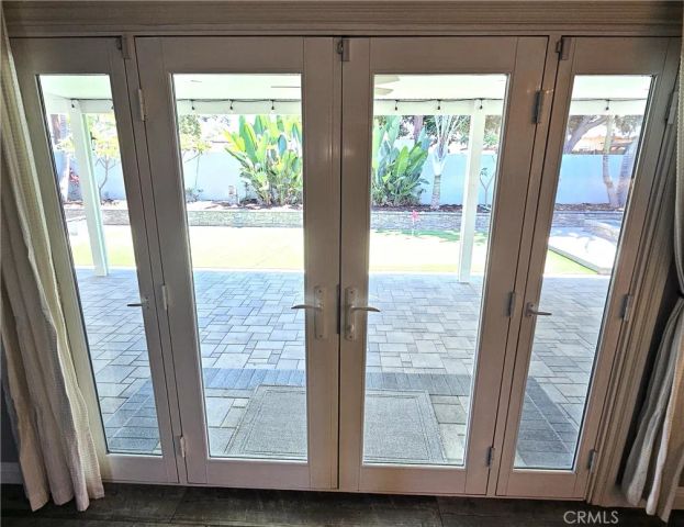 1124 W Woodcrest Avenue, Fullerton, CA 92833