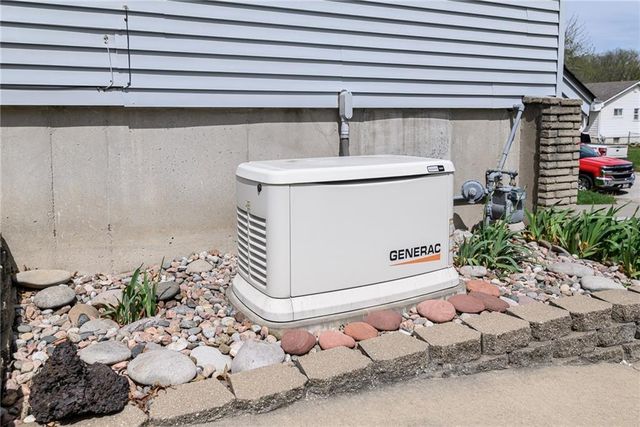 5208 N Wayne Avenue, Kansas City, MO 64118