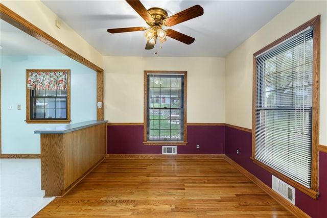 5208 N Wayne Avenue, Kansas City, MO 64118