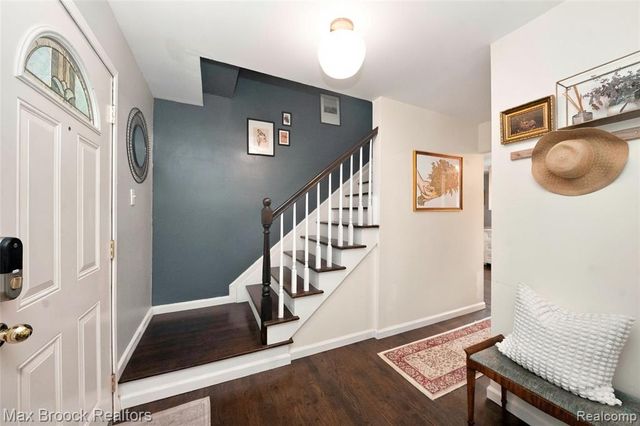 30023 Rock Creek Drive, Southfield, MI 48076