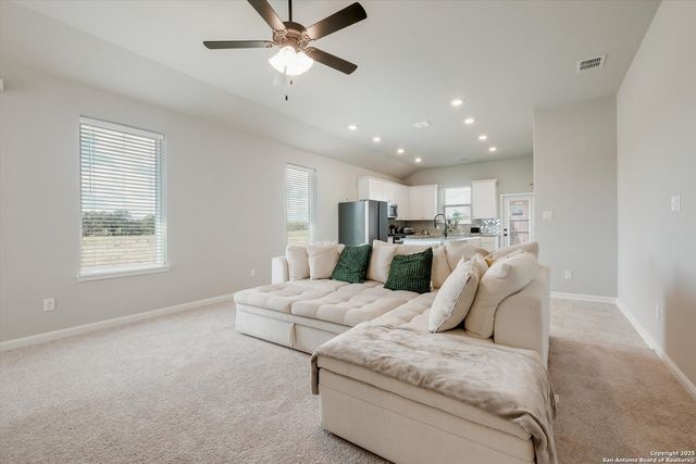 13249 FANTINE FLDS, San Antonio, TX 78253