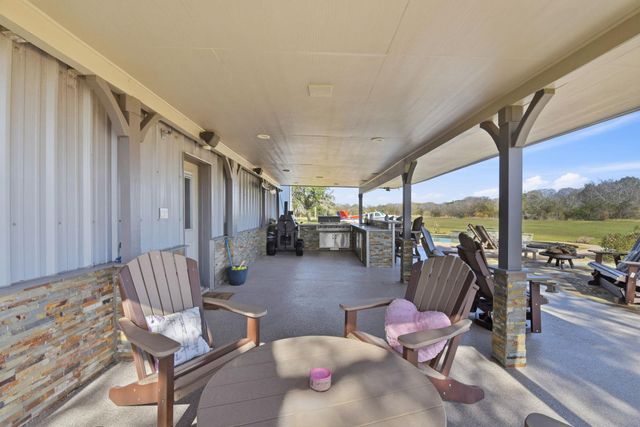 273 Stearman Drive, Louise, TX 77455