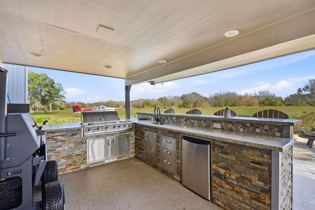 273 Stearman Drive, Louise, TX 77455