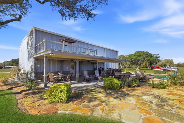 273 Stearman Drive, Louise, TX 77455