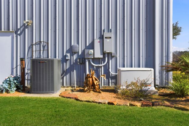 273 Stearman Drive, Louise, TX 77455