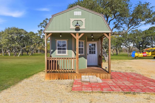 273 Stearman Drive, Louise, TX 77455