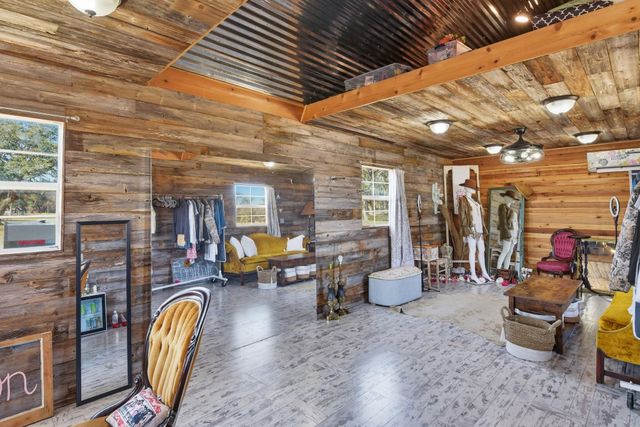 273 Stearman Drive, Louise, TX 77455