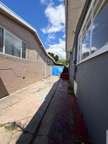 1744 E 22nd Street, Oakland, CA 94606