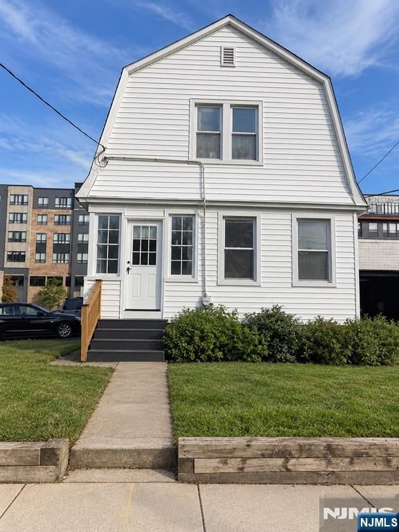 216 River Street, Hackensack, NJ 07601